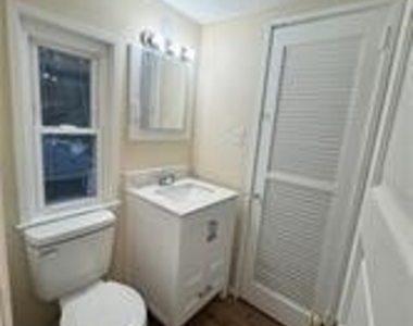 318 W Pearl Street - Photo Thumbnail 8