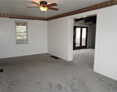 3234 Washington Pike - Photo Thumbnail 9