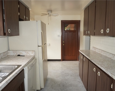 3234 Washington Pike - Photo Thumbnail 11