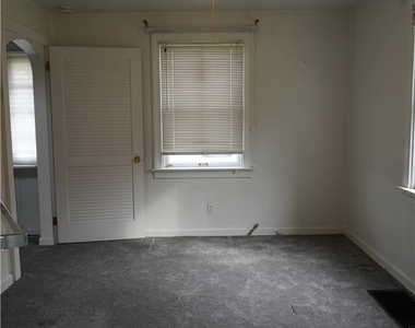 3234 Washington Pike - Photo Thumbnail 14