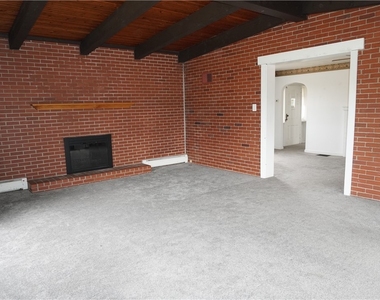 3234 Washington Pike - Photo Thumbnail 7