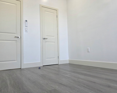 5416 5th Avenue - Photo Thumbnail 6