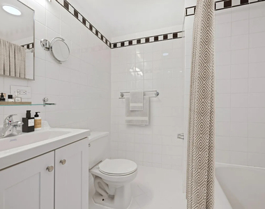 Copy of 50 West 34th Street, Unit 12c03 - Photo Thumbnail 3