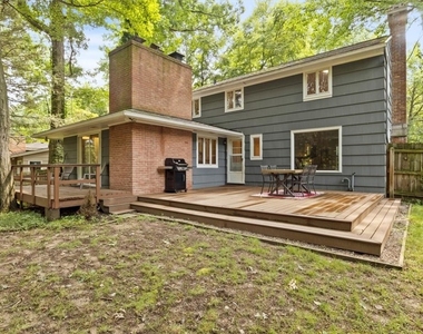 485 Oakridge Drive - Photo Thumbnail 29