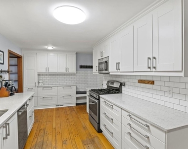 485 Oakridge Drive - Photo Thumbnail 12