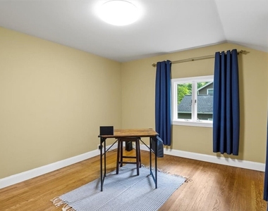 485 Oakridge Drive - Photo Thumbnail 21