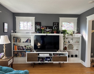 15 Stratford Road - Photo Thumbnail 2