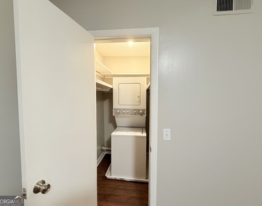 1181 Church Street - Photo Thumbnail 18