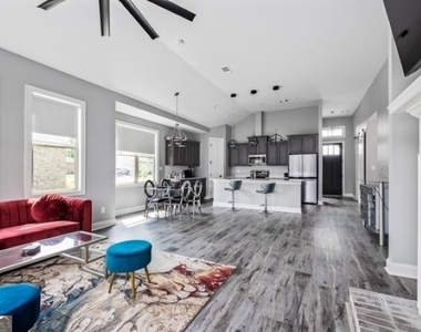 112 Gwendolyn Avenue - Photo Thumbnail 3