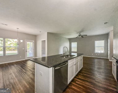 212 Daisy Circle - Photo Thumbnail 6