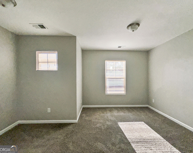 212 Daisy Circle - Photo Thumbnail 13