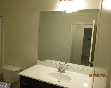 2726 Kemp Court - Photo Thumbnail 18