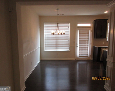 2726 Kemp Court - Photo Thumbnail 7