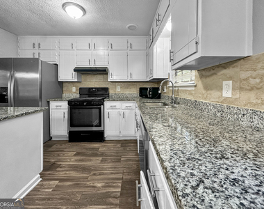 191 Aaron Court - Photo Thumbnail 5