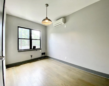 1820 Palmetto Street - Photo Thumbnail 3