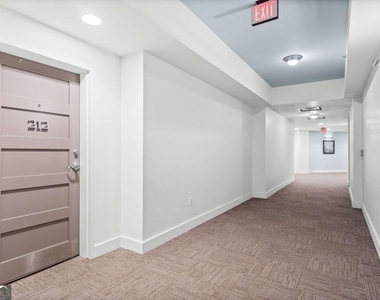 1100 Howell Mill Road Nw - Photo Thumbnail 3