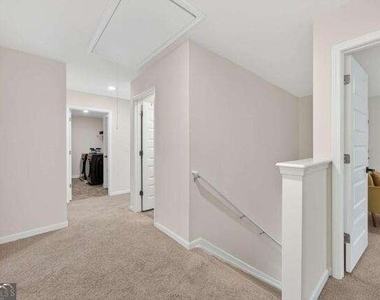1253 Richmond Court Se - Photo Thumbnail 15
