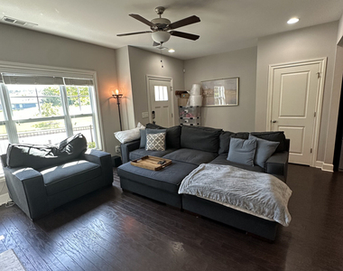 882 Westmoreland Circle Nw - Photo Thumbnail 5