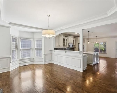 2108 Nw Main Street Nw - Photo Thumbnail 3