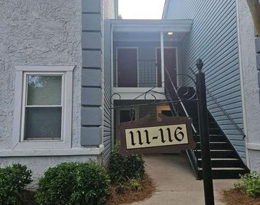 113 Hampshire Court - Photo Thumbnail 1