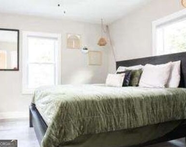 1272 Westridge Road Sw - Photo Thumbnail 1