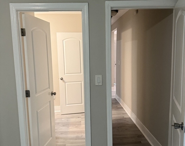 1272 Westridge Road Sw - Photo Thumbnail 4