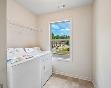 256 Centerview Way - Photo Thumbnail 22
