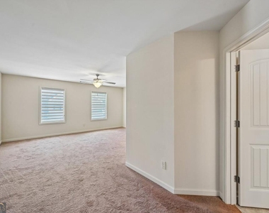 256 Centerview Way - Photo Thumbnail 23