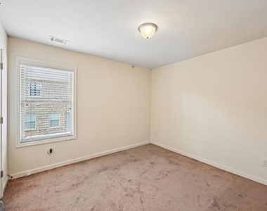 256 Centerview Way - Photo Thumbnail 20