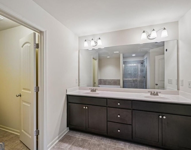 256 Centerview Way - Photo Thumbnail 29