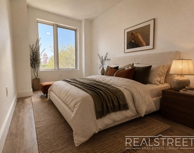 417 Rutland Road - Photo Thumbnail 5