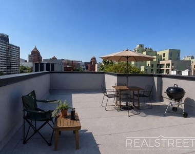 417 Rutland Road - Photo Thumbnail 11