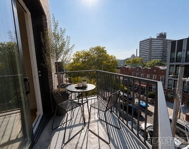 417 Rutland Road - Photo Thumbnail 8