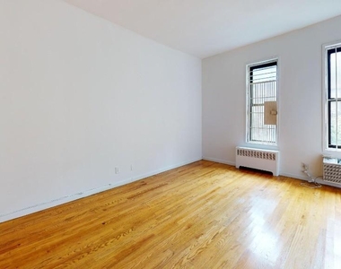 East 89 Street - Photo Thumbnail 1