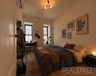 72a Utica Avenue - Photo Thumbnail 2