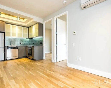 185 Leonard Street - Photo Thumbnail 1