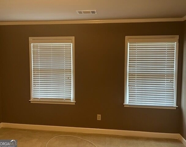 1222 Trahlyta Terrace - Photo Thumbnail 9
