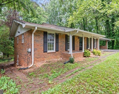 246 Barbara Lane Sw - Photo Thumbnail 2