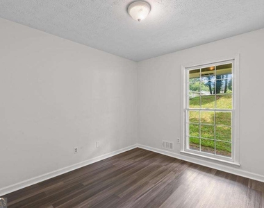 246 Barbara Lane Sw - Photo Thumbnail 25