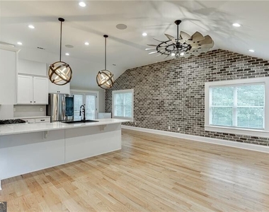 75 Cherry Street - Photo Thumbnail 6