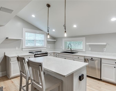 75 Cherry Street - Photo Thumbnail 42