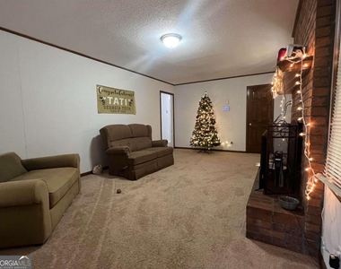 548 Athens Street - Photo Thumbnail 10