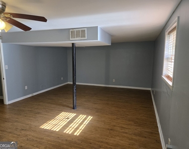 1387 Town Country Drive Se - Photo Thumbnail 13