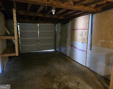 1387 Town Country Drive Se - Photo Thumbnail 17