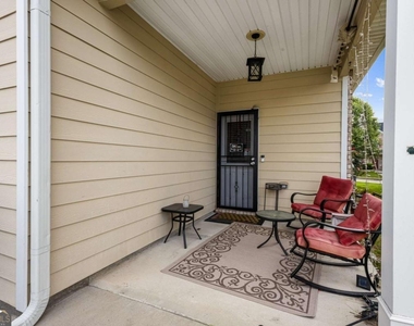 684 Armitage Way - Photo Thumbnail 31