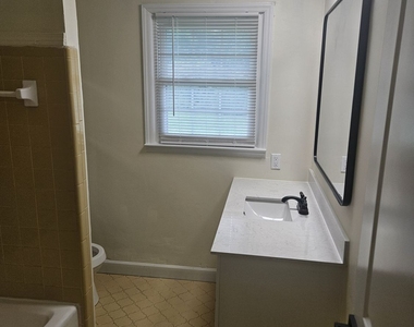 1148 Marifran Drive Ne - Photo Thumbnail 6
