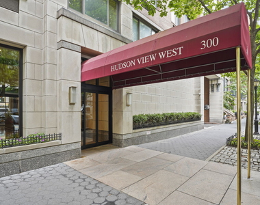 300 Albany Street - Photo Thumbnail 7