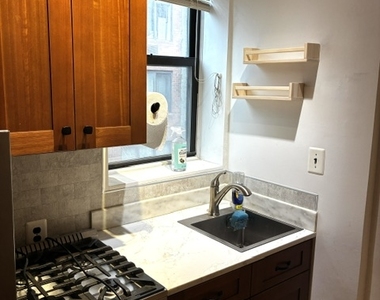 209 East 81st street New York,NY 10028 - Photo Thumbnail 6