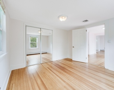 275 E Mt Pleasant Ave - Photo Thumbnail 1