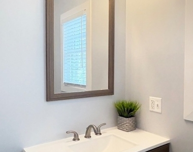 627 Bloomfield Ave - Photo Thumbnail 12
